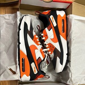 Nike Air Max 90 Drift Orange and Black Shoes. Mens 8 New